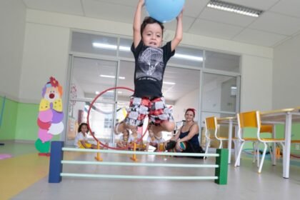 Cuidotecas ajudam famílias a conciliar estudos e trabalho