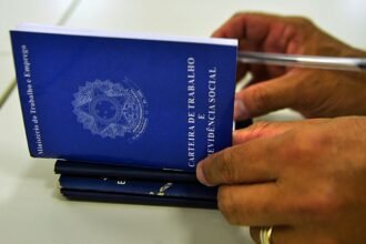 Mercado de trabalho brasileiro segue aquecido em 2026