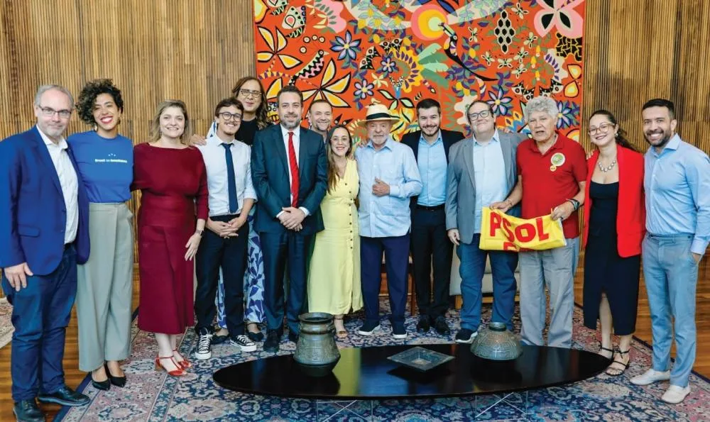 Apoio nacional influencia alianças regionais em 2026