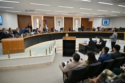 TCE-AM rejeita recurso e mantém ressarcimento e multas