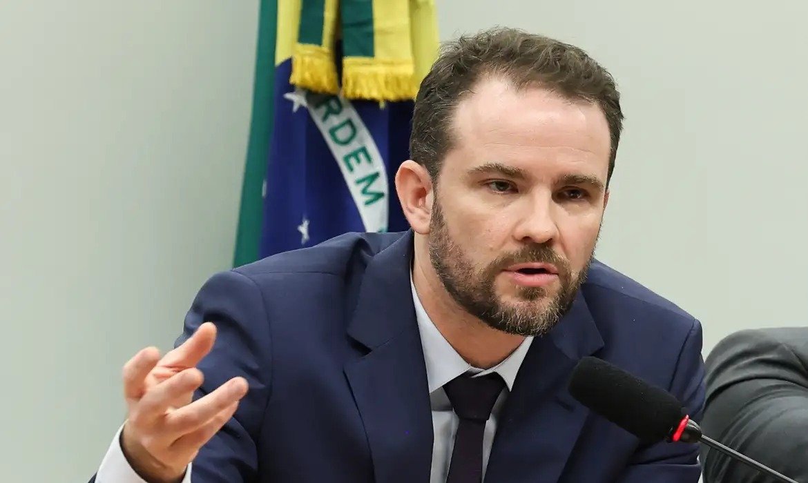 Governo cita avanços na economia brasileira