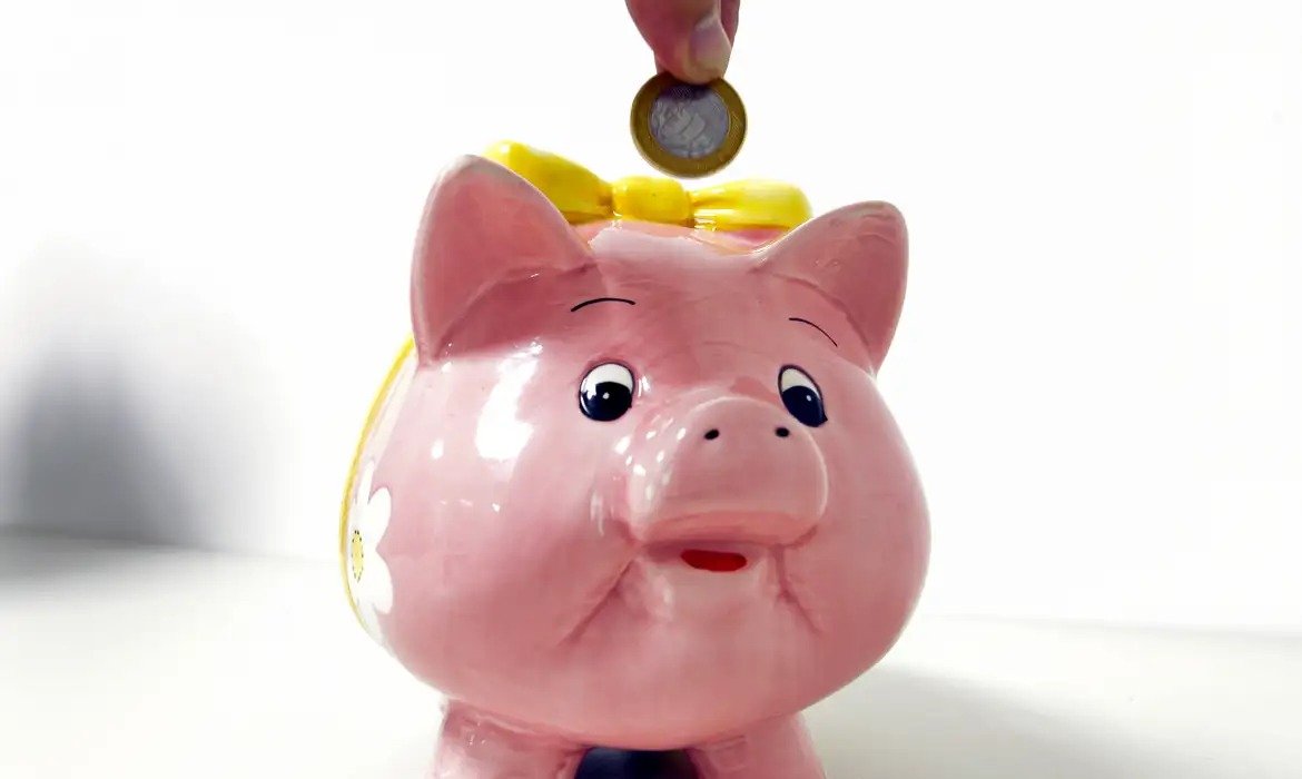 Poupança mantém saldo acima de R$ 1 trilhão