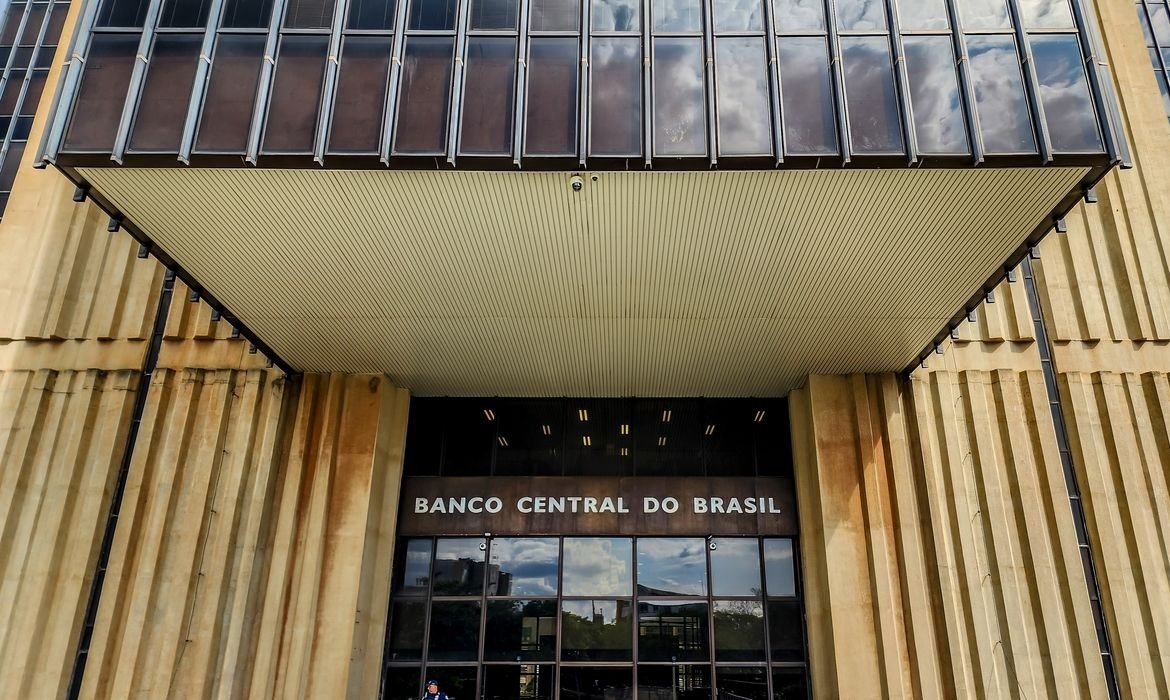 Mercado reduz pela sexta vez previsão da inflação de 2026