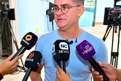 David Almeida quer garantir Passe Livre por lei