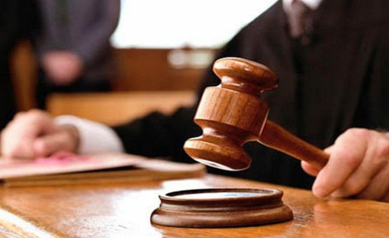 Abordagem pública configura constrangimento, decide juiz