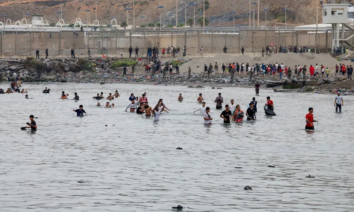 Acordo busca reduzir riscos em travessias para Espanha