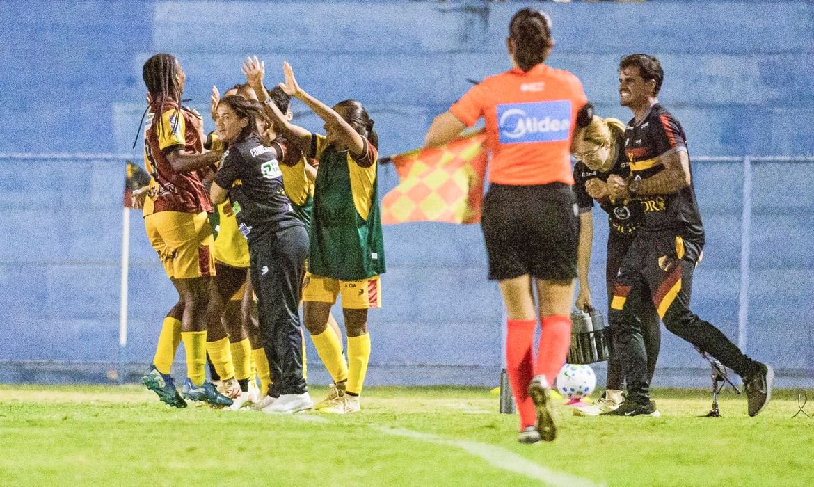 Título SEO: Planalto e Juventude-SE abrem vantagem no Feminino A3