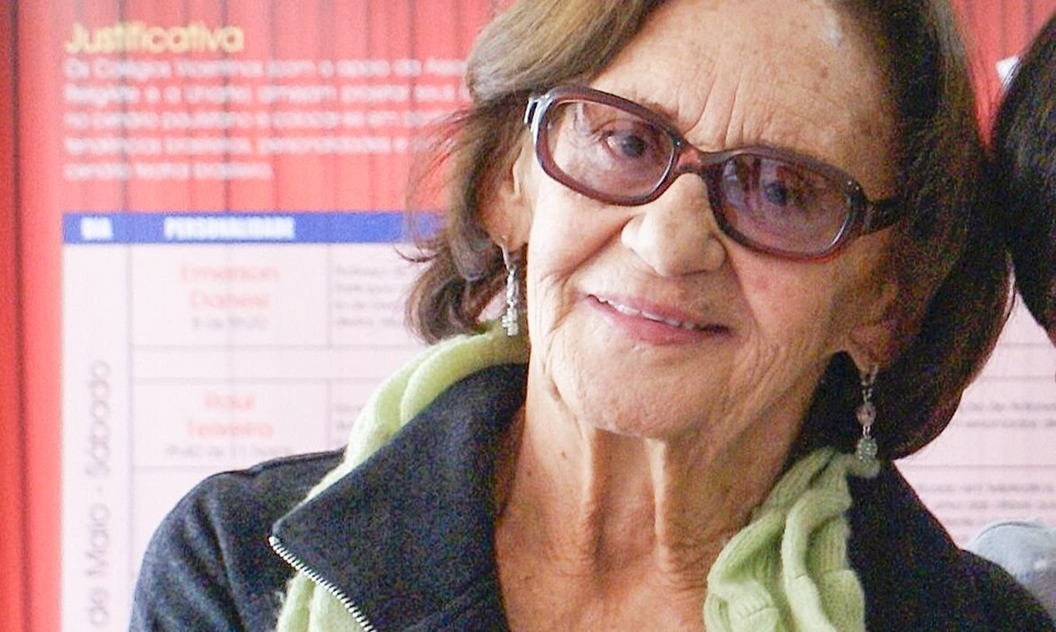 Laura Cardoso deixa legado para novas gerações