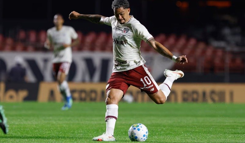 São Paulo e Bolívar empatam no jogo de ida