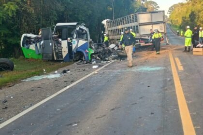 Criança de 9 anos sobrevive a acidente no Paraná
