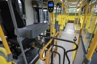 Quem precisa regularizar a meia-passagem em Manaus