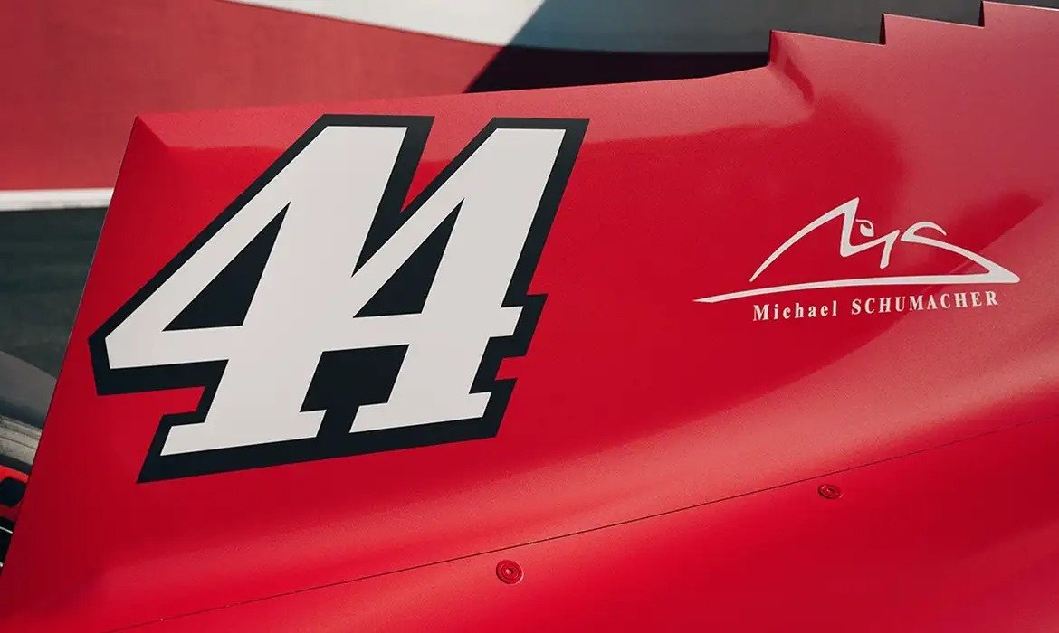 Ferrari leva carros históricos a Monza