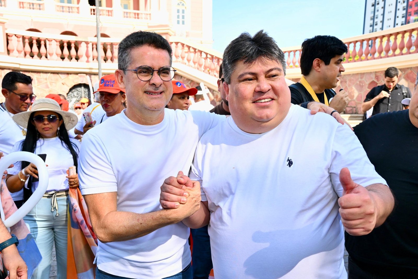 David Almeida critica impacto social da polarização