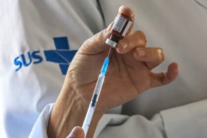 Decisão da Anvisa amplia faixa etária de vacina contra meningite