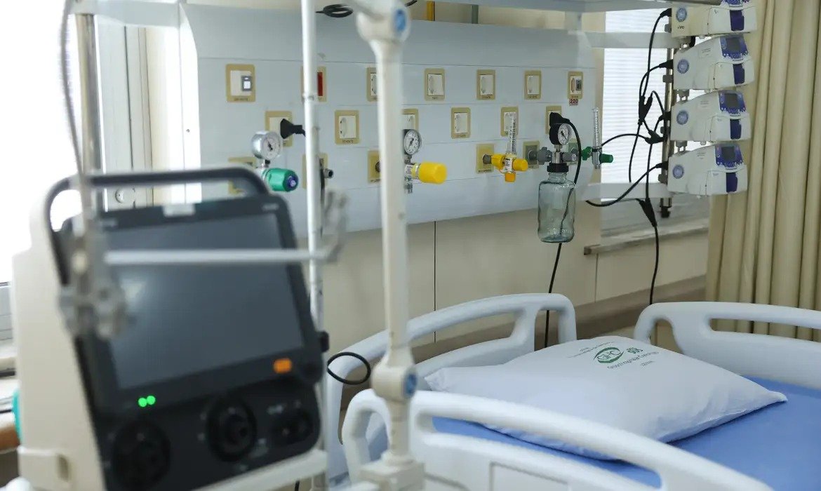 Crescimento das cirurgias eletivas reforça a ampliação do atendimento especializado oferecido pelo SUS em diferentes estados brasileiros.