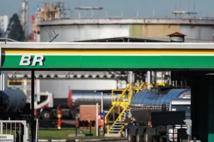 Petrobras mantém preço líquido do diesel após reajuste de R$ 1
