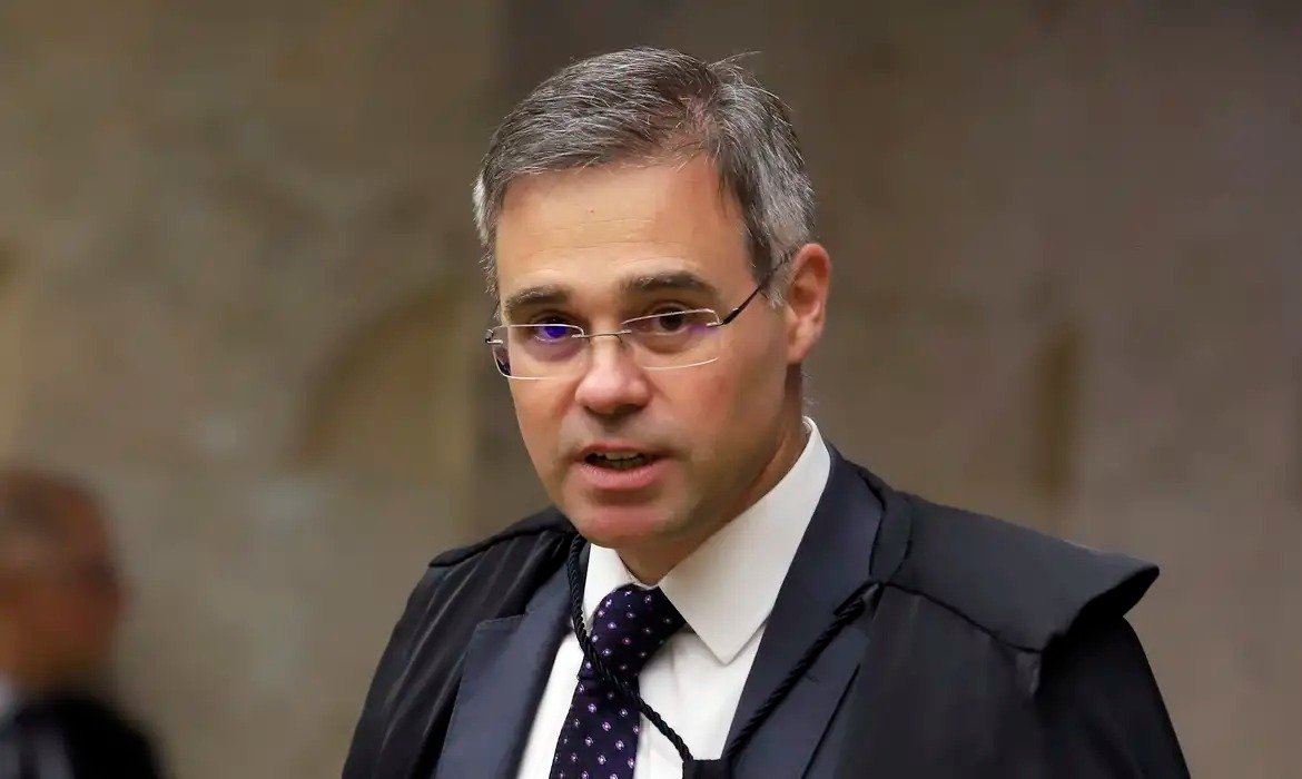 Mendonça rejeita ação no TSE e reajuste do Bolsa Família segue