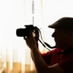 Fotógrafo cego prepara livro com imagens e 100 poesias
