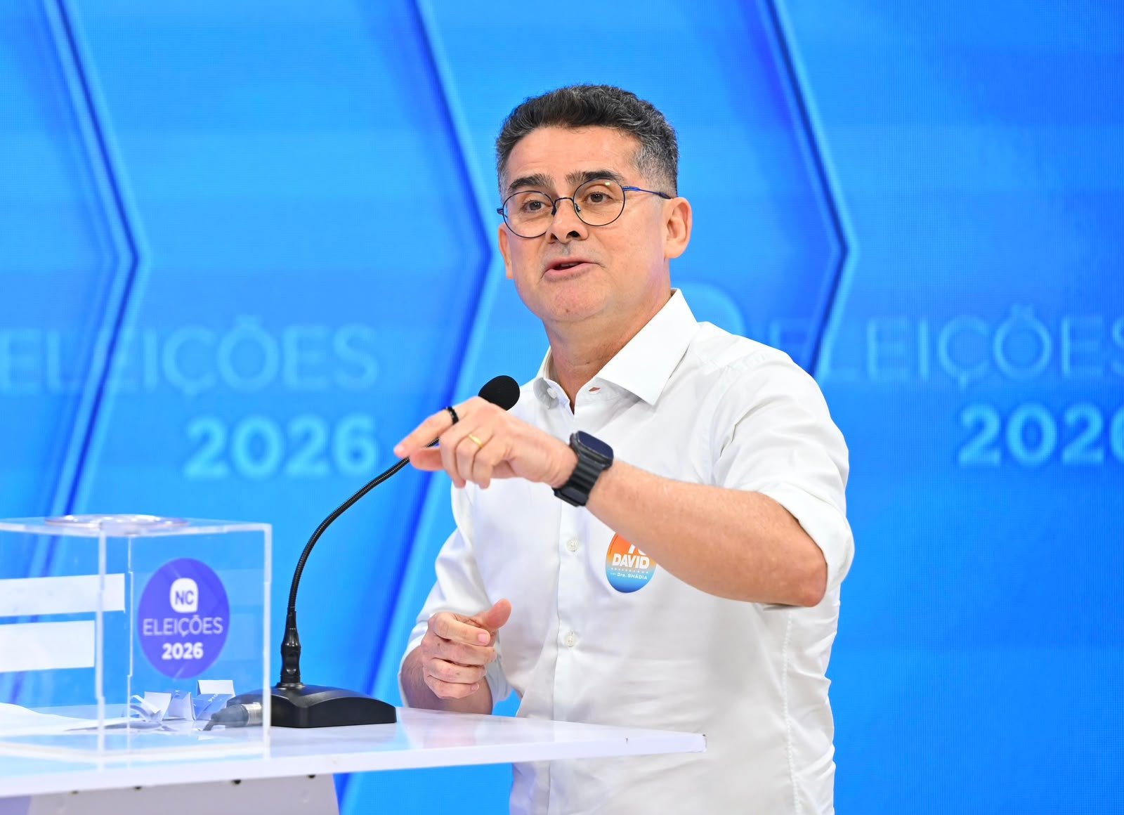 David Almeida cita gestão de Manaus em debate sobre saúde