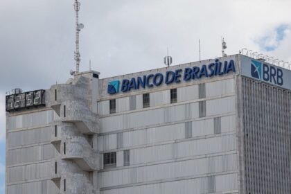 Bloqueio contra ex-dirigentes do BRB soma R$ 2.761.749.206