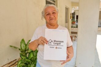 Rio Piorini e Antônio Aleixo recebem 291 títulos de imóveis