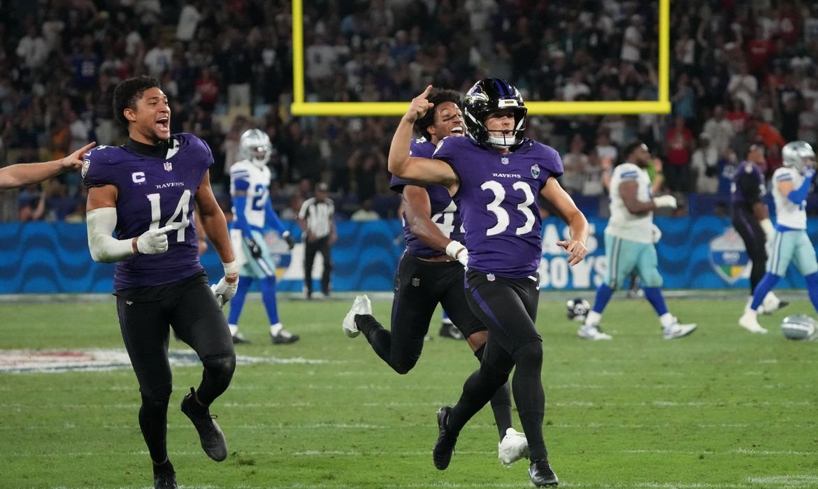 NFL transforma Maracanã em palco de duelo épico entre Ravens e Cowboys